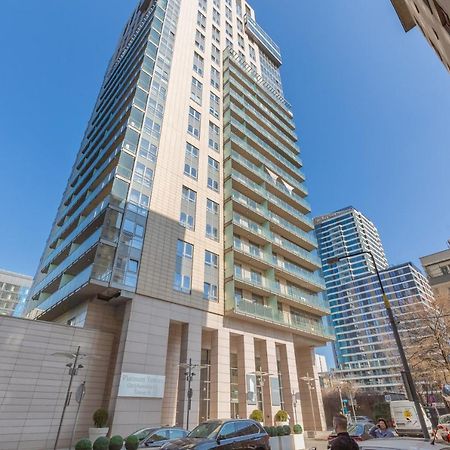 Platinum Towers Apartment With Parking By Renters Prestige Варшава Экстерьер фото