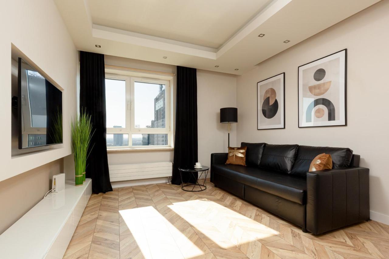 Platinum Towers Apartment With Parking By Renters Prestige Варшава Экстерьер фото