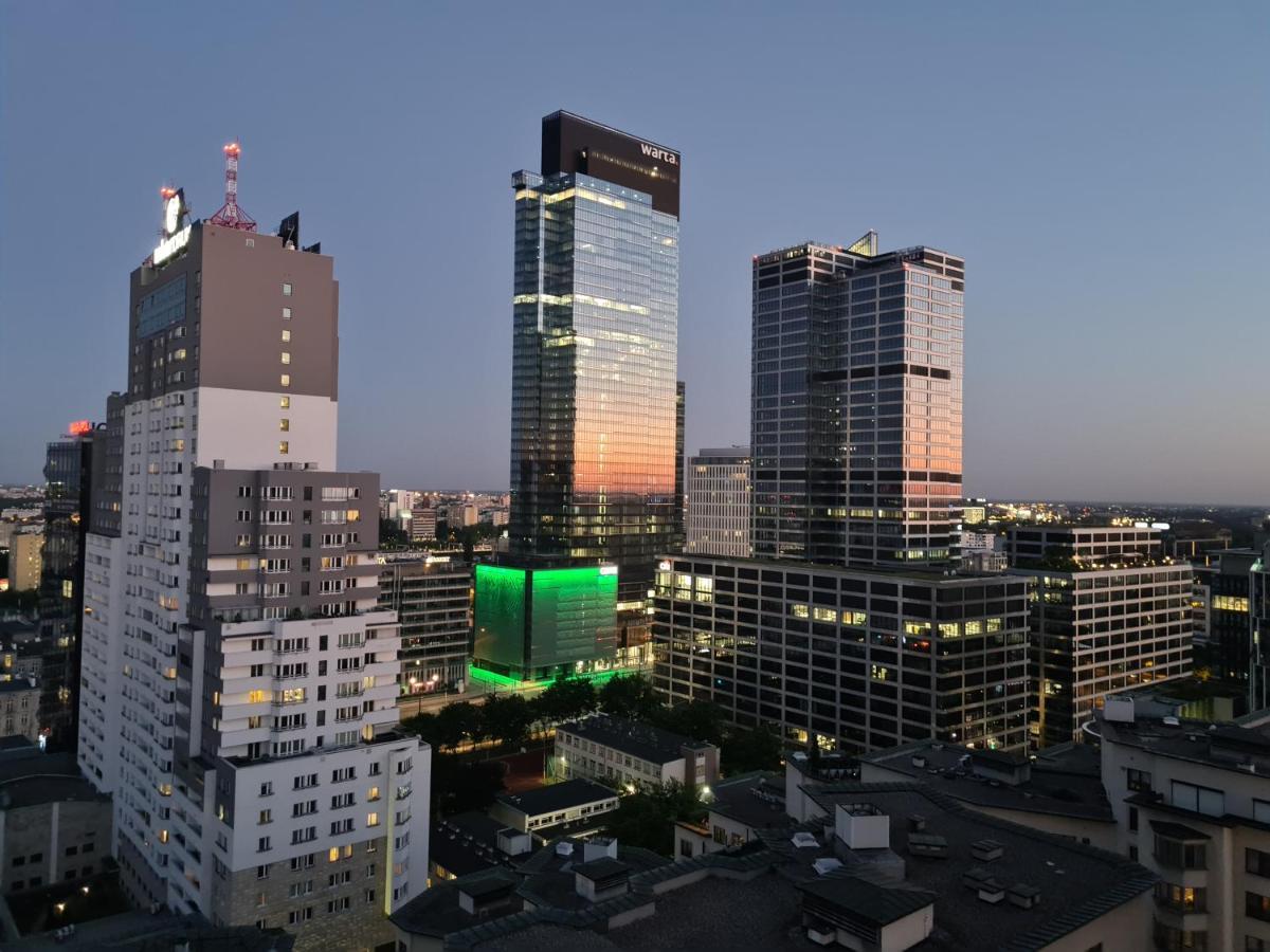 Platinum Towers Apartment With Parking By Renters Prestige Варшава Экстерьер фото